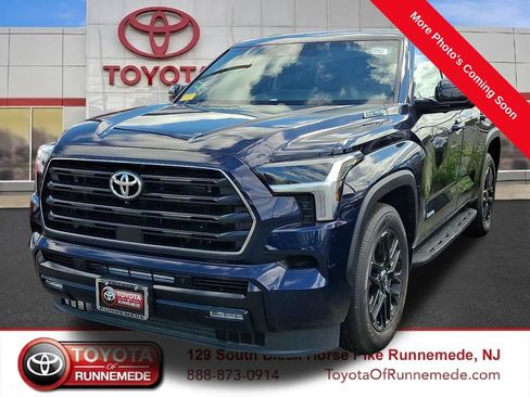 Used 2025 Toyota Sequoia Limited w/ Tow Technology Package AWD/4WD image 4