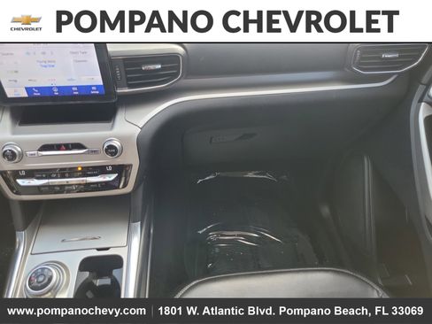 Used 2020 Ford Explorer XLT w/ Equipment Group 202A image 17