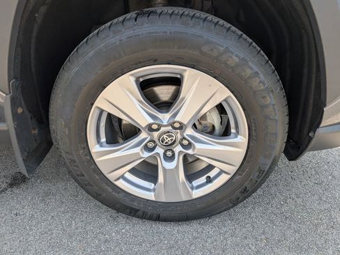 Used 2023 Toyota RAV4 XLE w/ Convenience Package AWD/4WD image 12