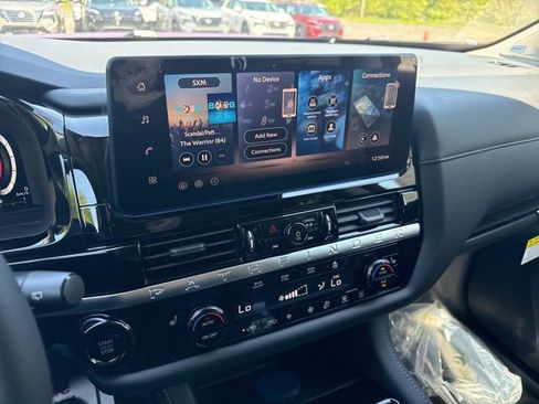 New 2026 Nissan Pathfinder SL w/ SL Premium Package AWD/4WD image 20