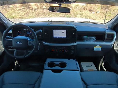 New 2025 Ford F550 4x4 Crew Cab image 14
