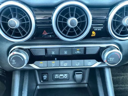 Used 2024 Nissan Sentra SV image 18