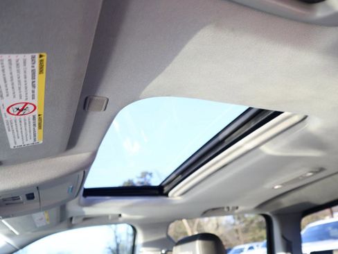 Used 2018 GMC Sierra 3500 Denali w/ Duramax Plus Package image 12