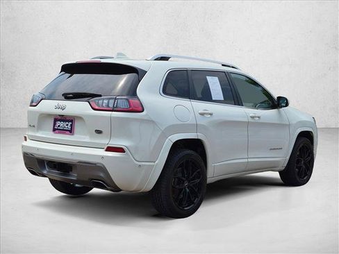 Used 2019 Jeep Cherokee Overland w/ Technology Group AWD/4WD image 5