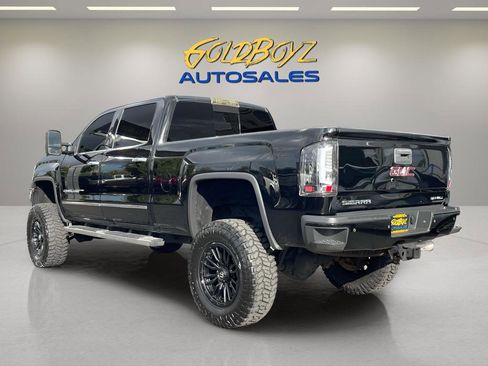 Used 2015 GMC Sierra 2500 Denali image 5