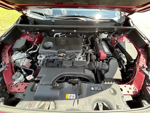 Used 2020 Toyota RAV4 XLE FWD image 11
