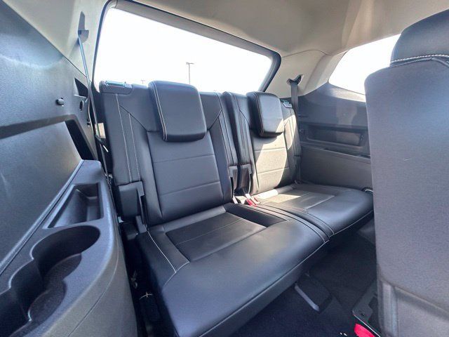 Used 2023 Volkswagen Atlas SE w/ Black Wheel Package FWD image 29