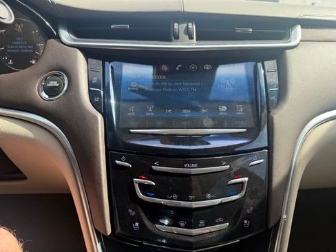 Used 2014 Cadillac XTS Platinum image 22