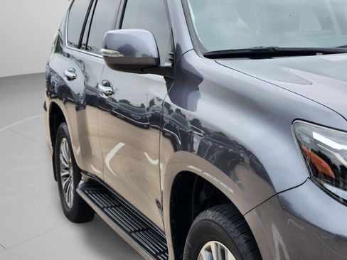 Certified 2023 Lexus GX 460 Luxury w/ Accessory Package AWD/4WD image 38