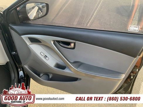 Used 2012 Hyundai Elantra Limited image 12