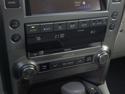 Used 2015 Lexus GX 460 image 19