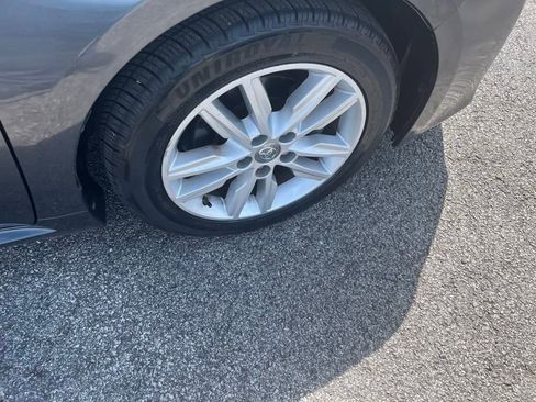 Used 2015 Toyota Avalon XLE image 29