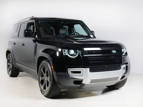 Used 2025 Land Rover Defender 110 S image 10