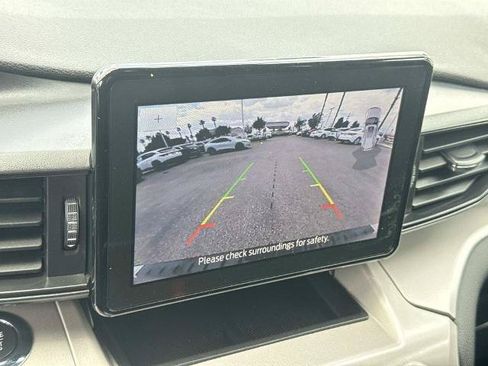 Certified 2023 Ford Explorer XLT RWD image 17