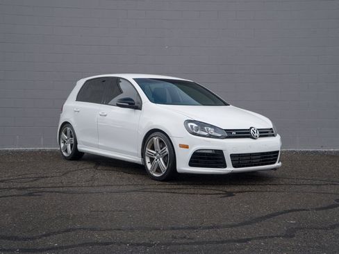 Used 2013 Volkswagen Golf R R image 9