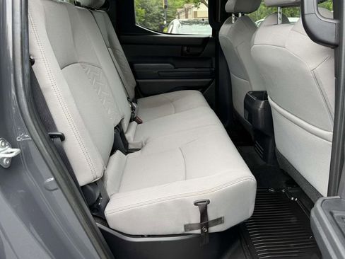Used 2025 Toyota Tacoma SR5 AWD/4WD image 15