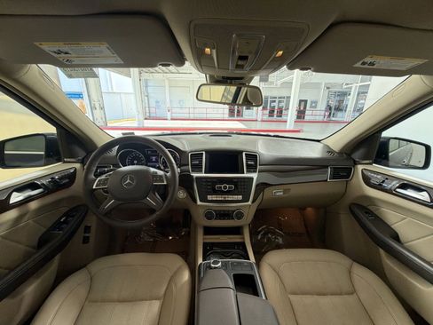 Used 2015 Mercedes-Benz GL 450 4MATIC image 23