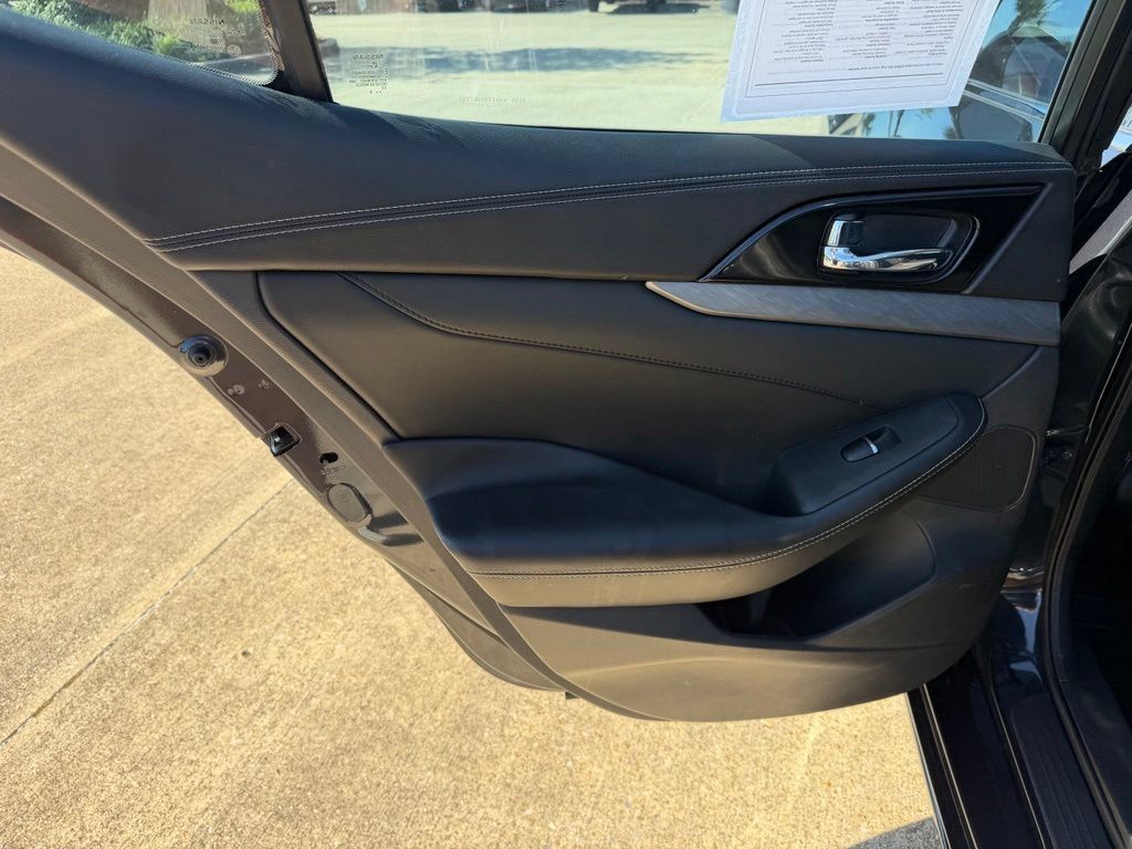 Used 2017 Nissan Maxima 3.5 SV FWD image 15