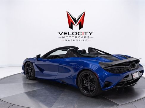 Used 2024 McLaren 750S Spider RWD image 17