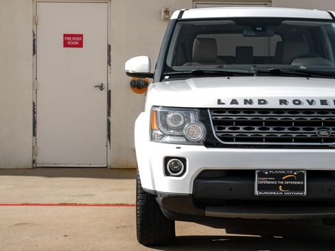 Used 2016 Land Rover LR4 HSE AWD/4WD image 44