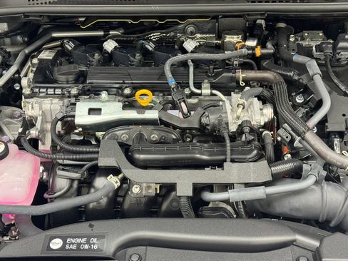 Used 2024 Toyota Prius Prime Premium image 31