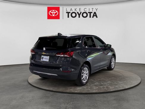 Used 2022 Chevrolet Equinox LT FWD image 9