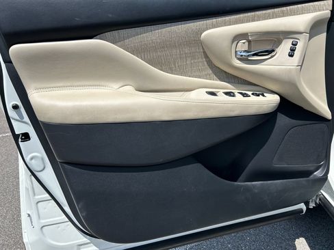 Used 2020 Nissan Murano SL w/ Cargo Package FWD image 15