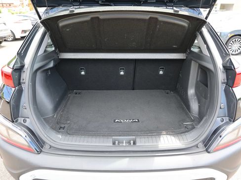 Used 2023 Hyundai Kona SE w/ Cargo Package AWD/4WD image 13