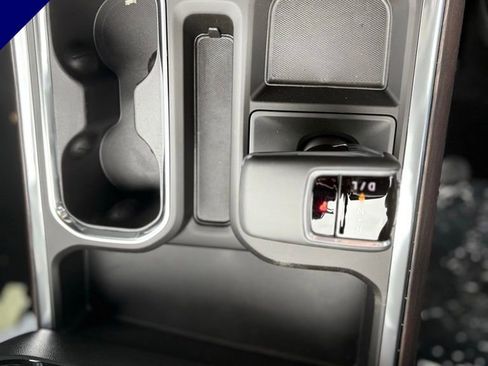 New 2026 GMC Sierra 1500 SLT image 20