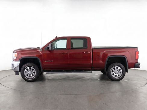Used 2015 GMC Sierra 2500 SLE w/ SLE Preferred Package AWD/4WD image 4