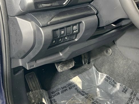 Used 2023 Subaru Forester Sport image 10