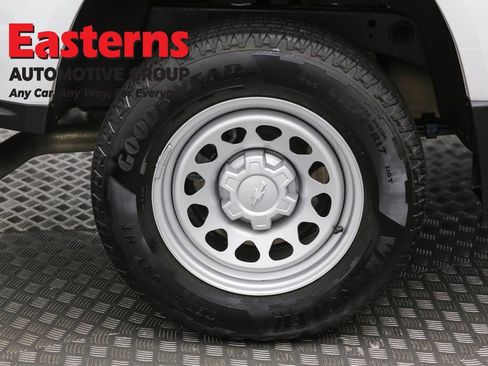 Used 2024 Chevrolet Colorado W/T w/ Technology Package image 30