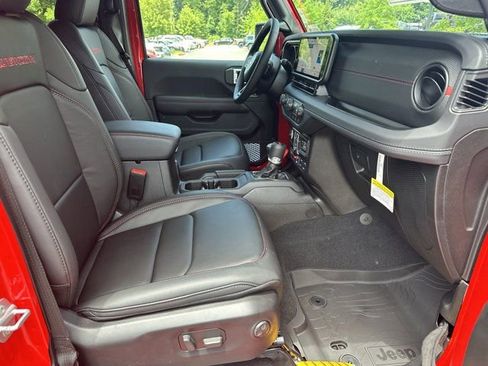 New 2026 Jeep Wrangler Unlimited Rubicon AWD/4WD image 13