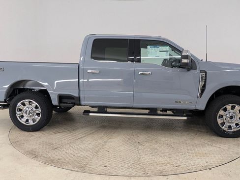 New 2026 Ford F250 Lariat w/ Chrome Package image 8