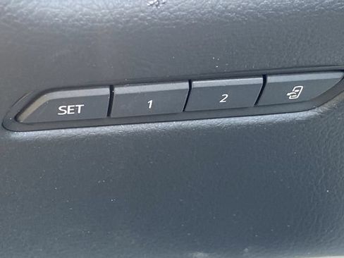 Used 2024 Cadillac XT5 Sportv w/ Technology Package AWD/4WD image 18
