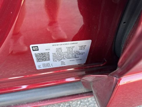 Used 2024 Buick Encore GX Avenir w/ Avenir Technology Package FWD image 29