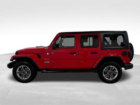 Used 2023 Jeep Wrangler Unlimited Sahara w/ Dual Top Group AWD/4WD image 15