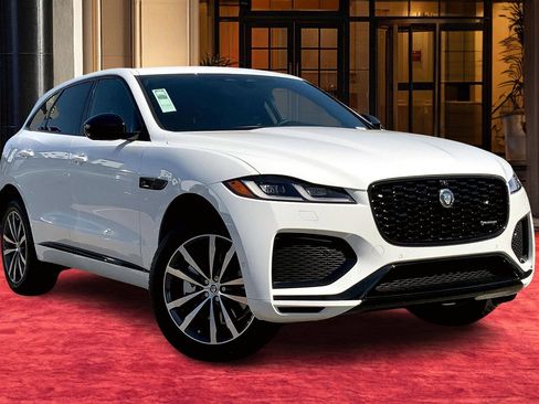 New 2025 Jaguar F-PACE R-Dynamic S image 3