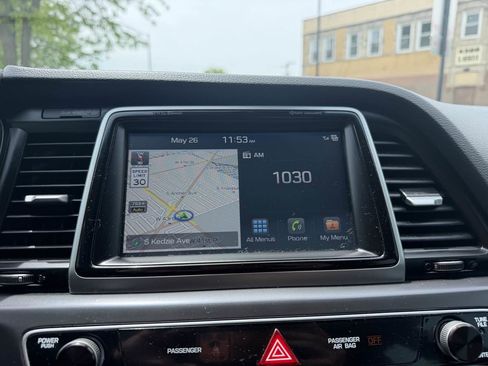 Used 2019 Hyundai Sonata Limited w/ Ultimate Package 04 FWD image 32
