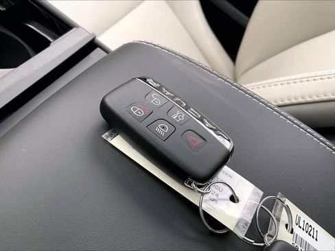 Used 2024 Jaguar F-TYPE R image 14