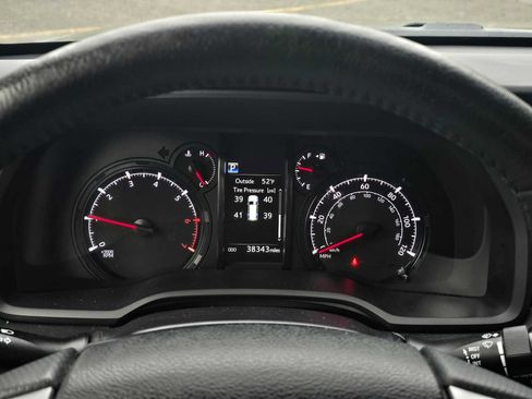 Used 2021 Toyota 4Runner Trail Special Edition image 25