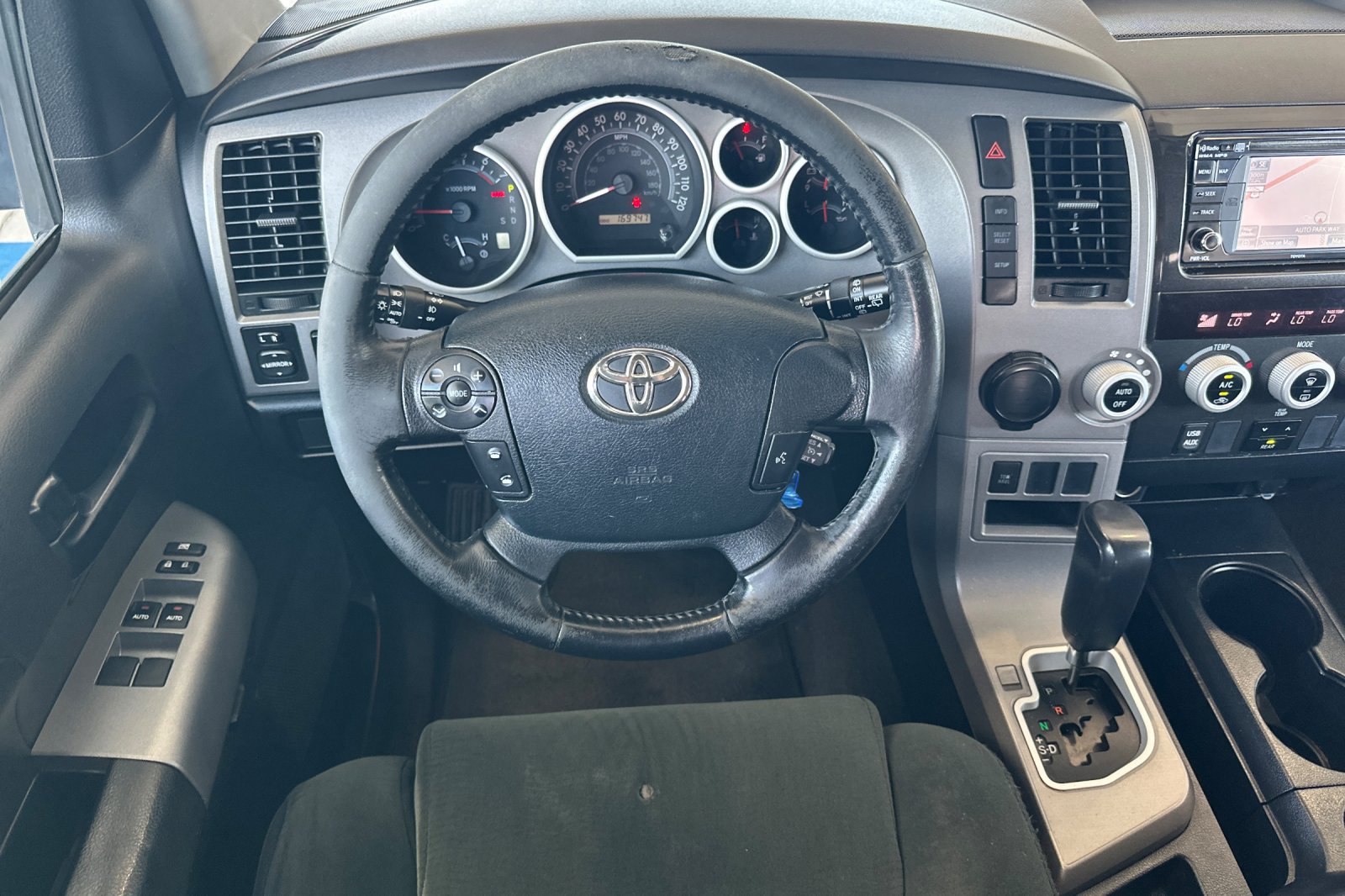 Used 2012 Toyota Sequoia SR5 w/ Sport Appearance Pkg RWD image 13