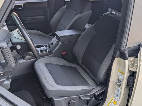 Used 2025 Ford Bronco Big Bend AWD/4WD image 16