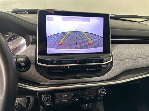 Certified 2022 Jeep Compass Latitude w/ Convenience Group image 30