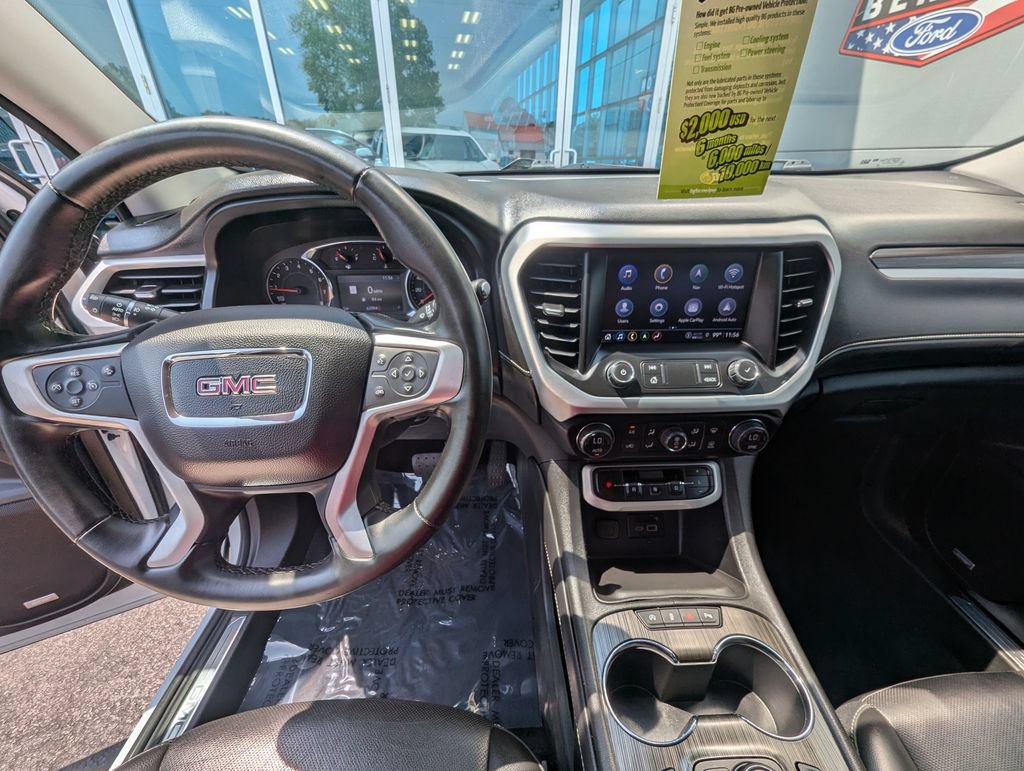 Used 2023 GMC Acadia SLT FWD image 16