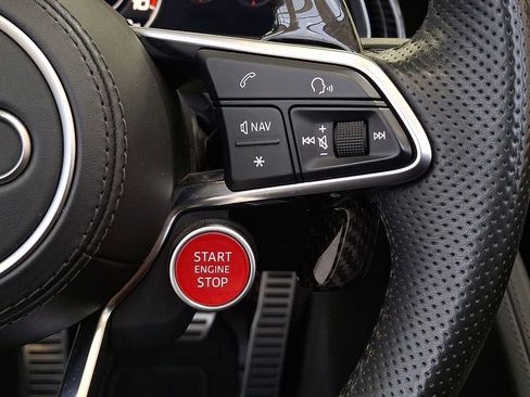 Used 2020 Audi R8 V10 w/ Carbon Exterior Package image 19