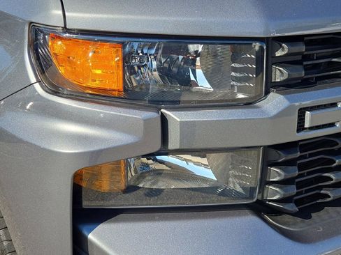 Used 2020 Chevrolet Silverado 1500 Custom w/ Custom Max Trailering Package image 5