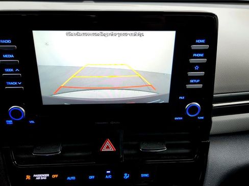 Used 2020 Hyundai Ioniq SEL image 31