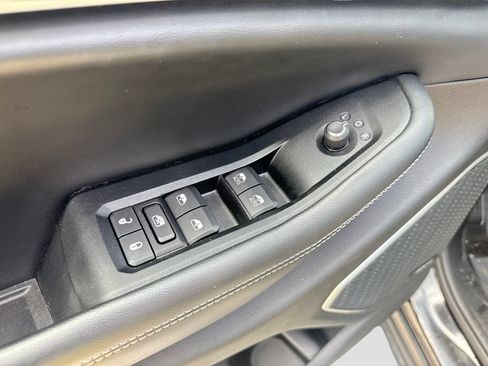 Used 2023 Jeep Grand Cherokee 4WD 4xe image 13