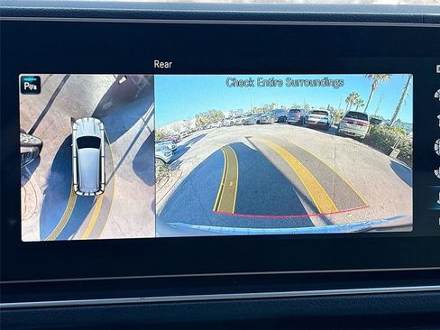 Used 2023 Mercedes-Benz GLS 450 4MATIC image 15